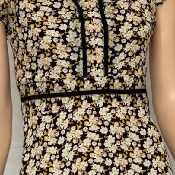 DE Collection Black Vintage Floral V-neck Lined Floral Dress - Picture 5 of 11